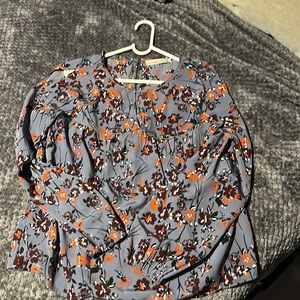 Abercrombie &Fitch blouse size medium. Used just one time like 0!